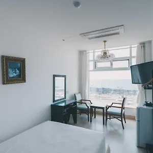 3* 호텔 화이트 하우스