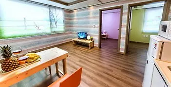 Jeju Sky Hotel 2*,